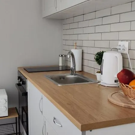 Sapphire Apartment *